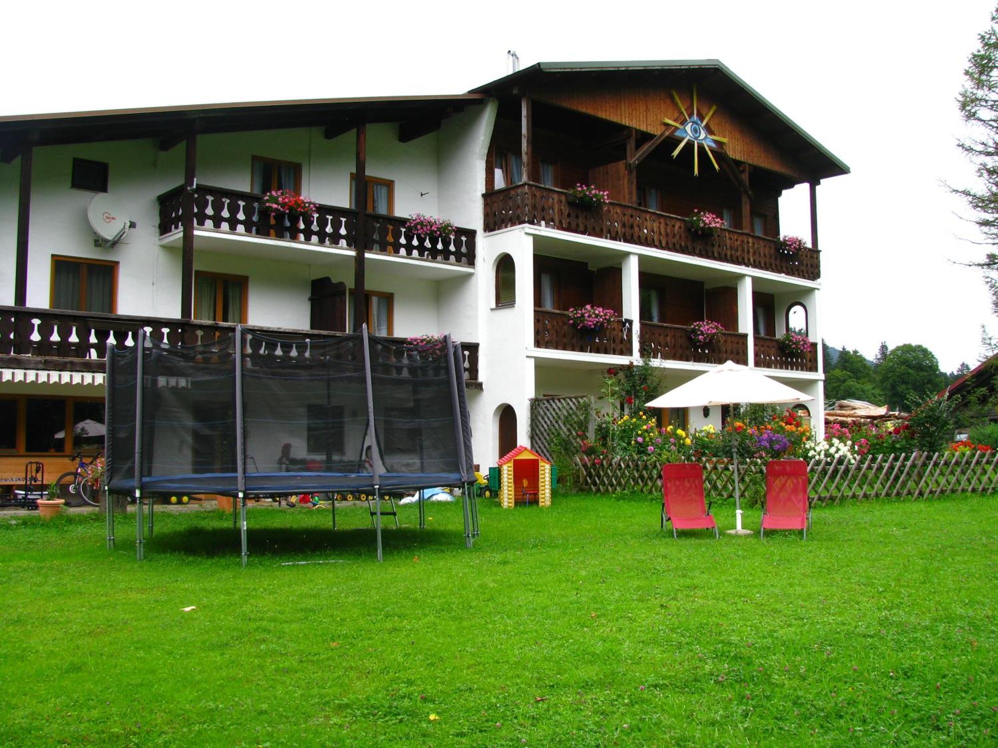 Gaestehaus Brandnerhof Гармиш-Партенкирхен Экстерьер фото